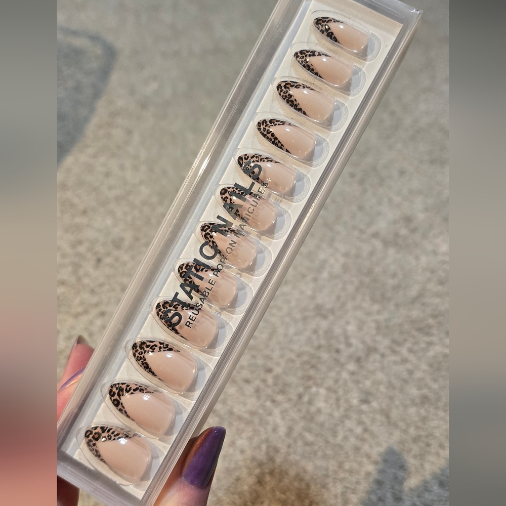 STATIC NAILS- Nude Press-On Nails with Leopard Tip - Women Makeup Press-On Nails